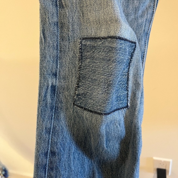 Levi Straight Leg Denim Jeans - Picture 5 of 8